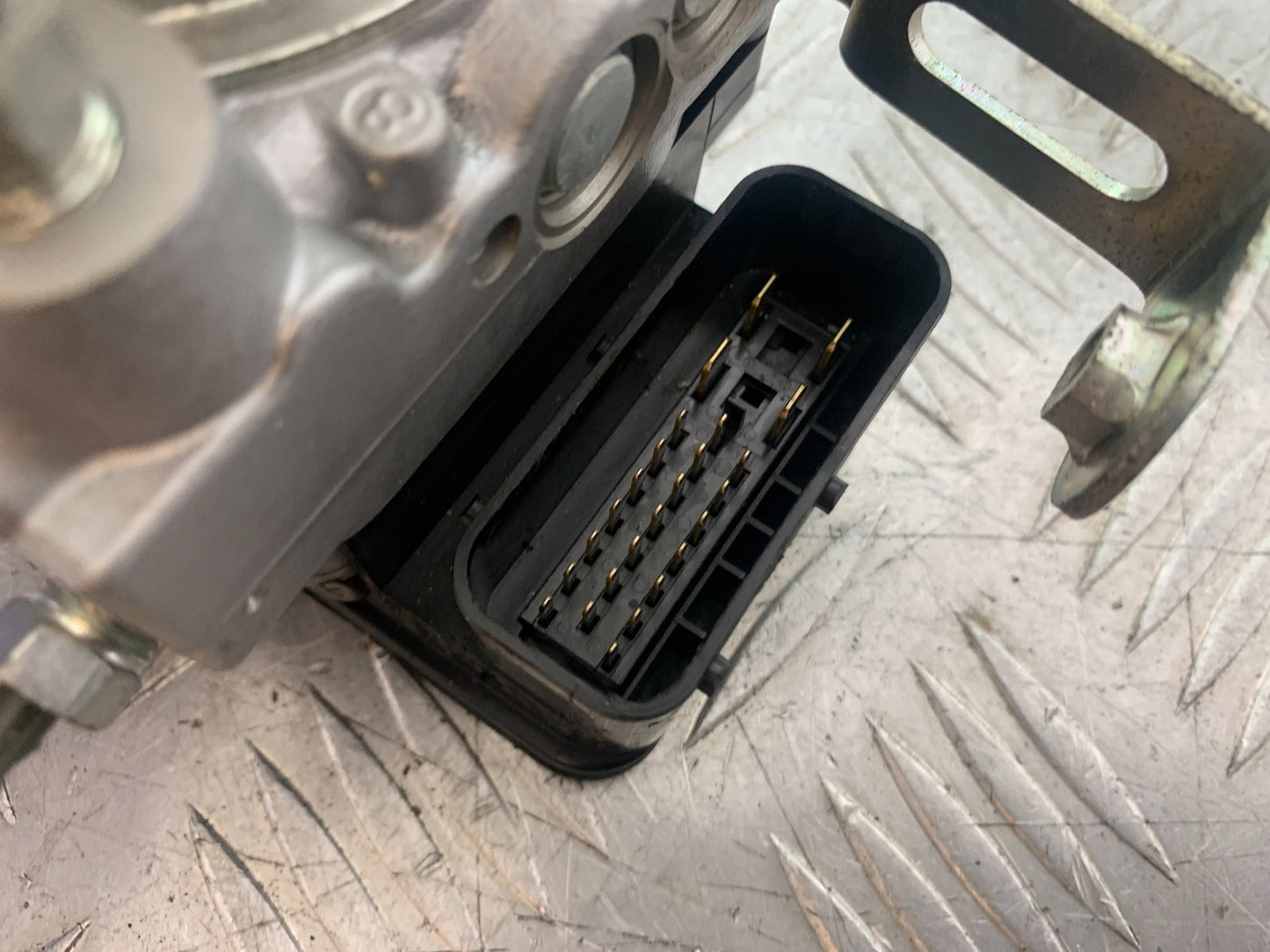 KAWASAKI GTR1400 GTR 1400 ABS PUMP YEAR 2007-2009 (CMB1174)