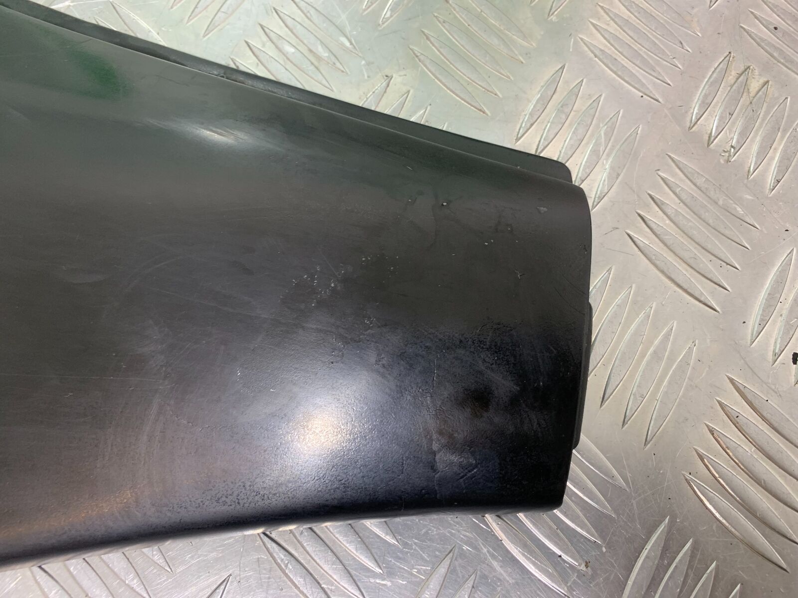 HONDA NTV 650 REVERE LEFT SEAT PANEL  YEAR 1988-1996 (CMB1025))
