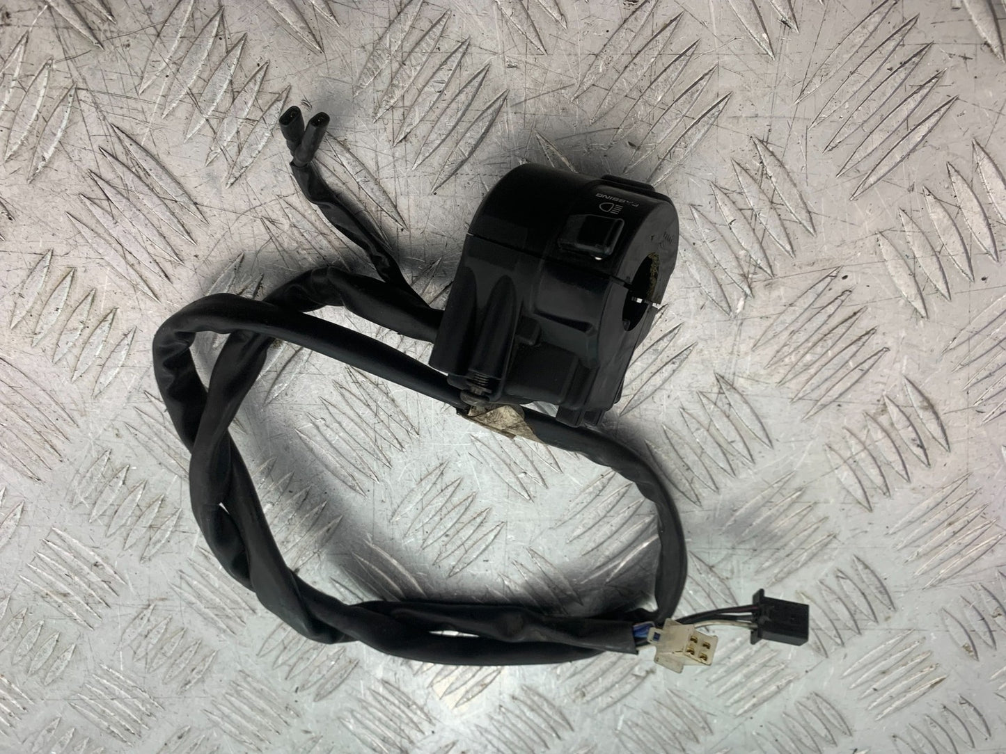 HONDA NT 700 V DEAUVILLE LEFT SWITCH GEAR  YEAR 2006-2010 (CMB1298)