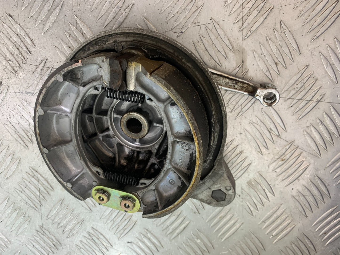 HONDA VT700 VT 700 SHADOW REAR BRAKE HUB  YEAR 1984-85 (CMB1328)