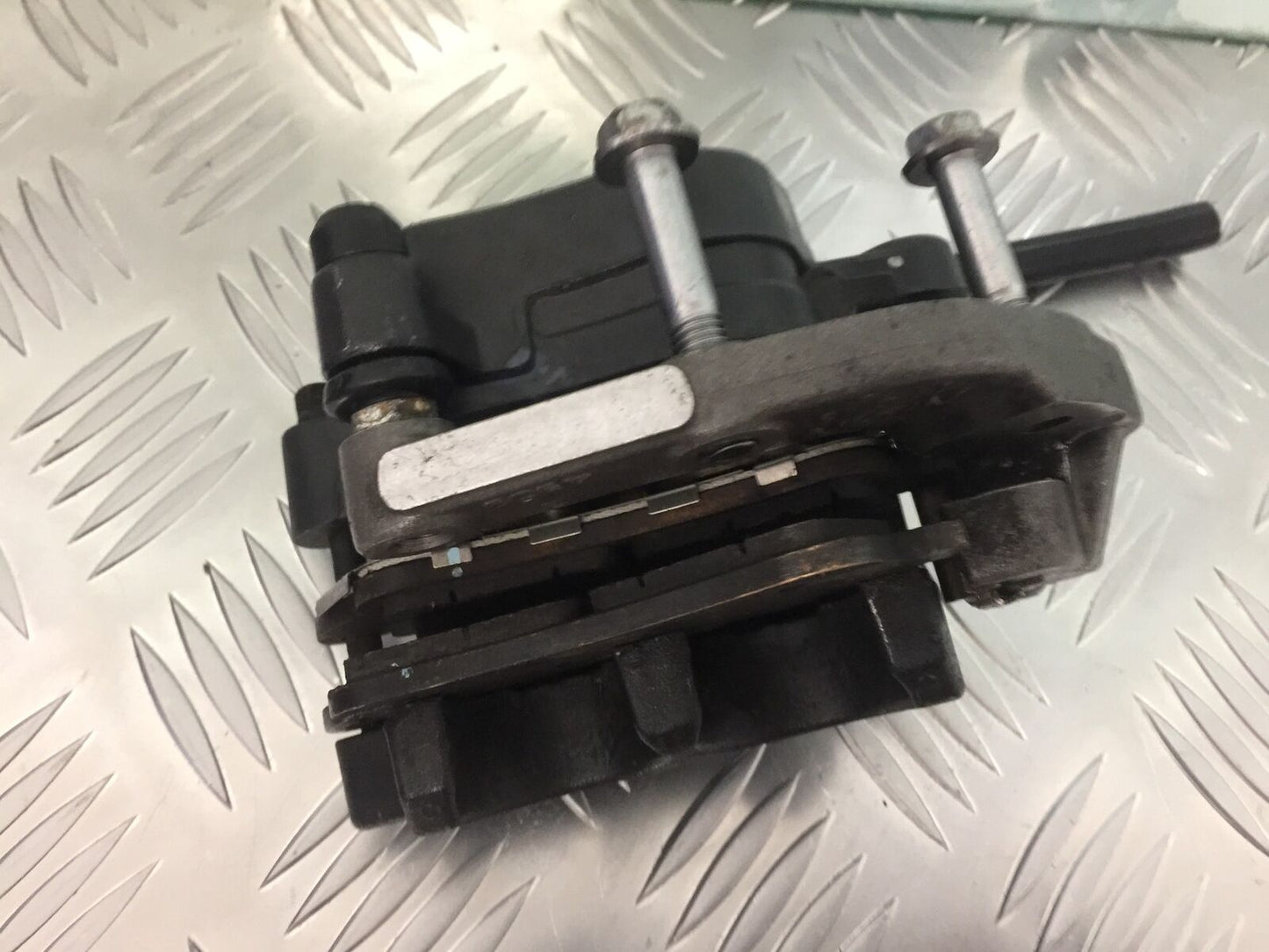 KAWASAKI VN 650 VULCAN FRONT BRAKE CALIPER YEAR 2017-2021 (STOCK 924)