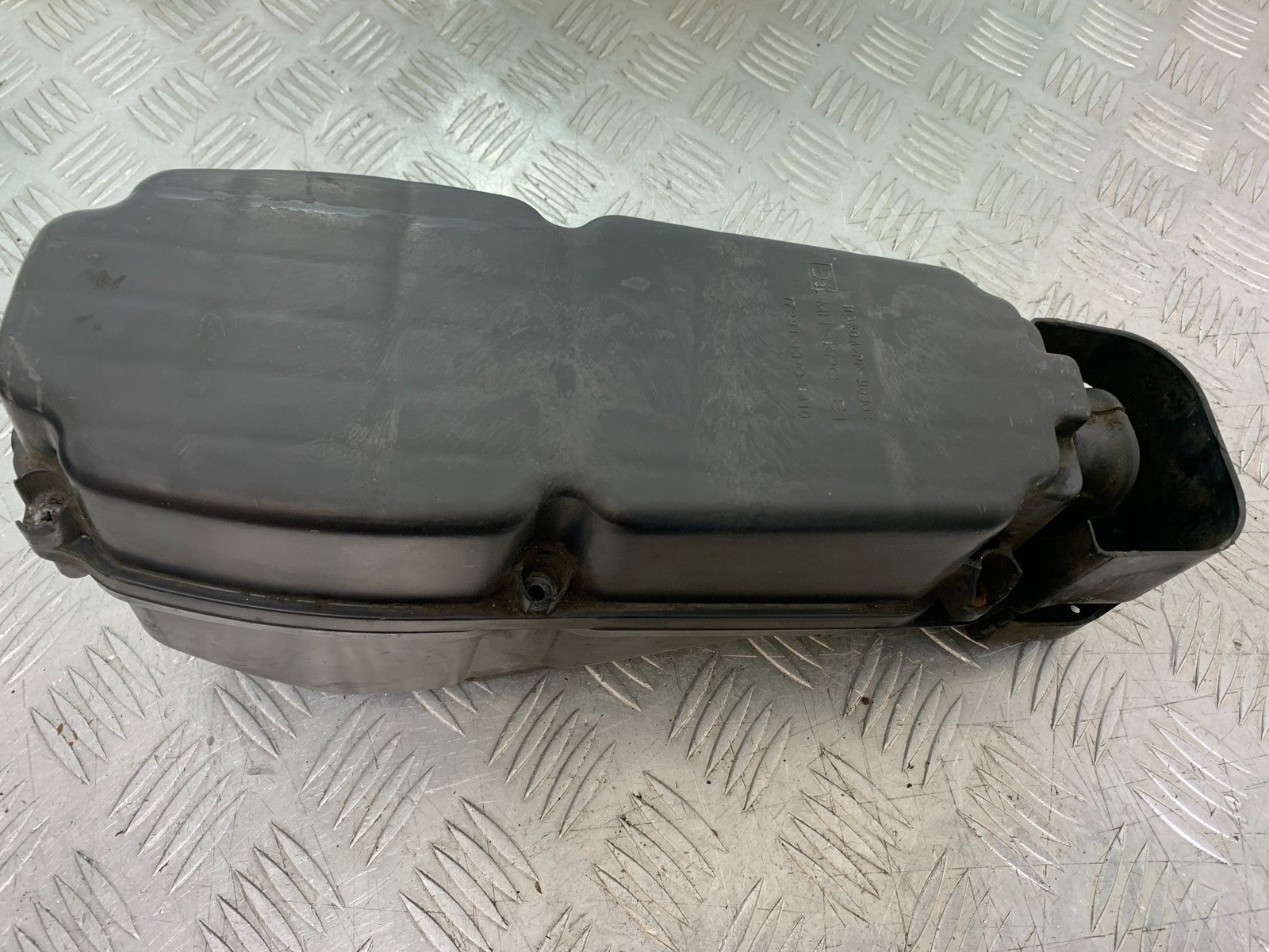 HONDA XL125 VARADERO AIRBOX   YEAR 2001-2006  (CMB1304)