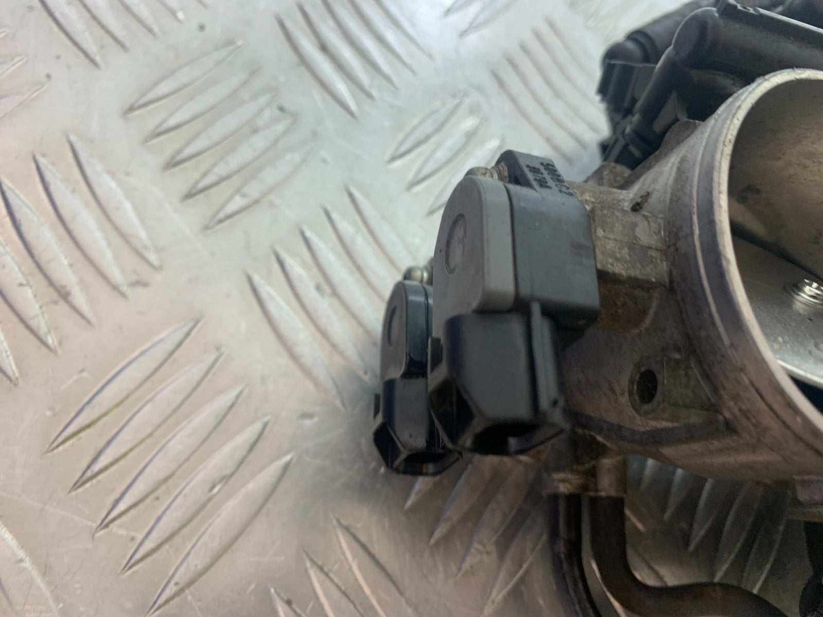 KAWASAKI ZX6R THROTTLE BODIES  YEAR 2009-2012 (CMB1136)