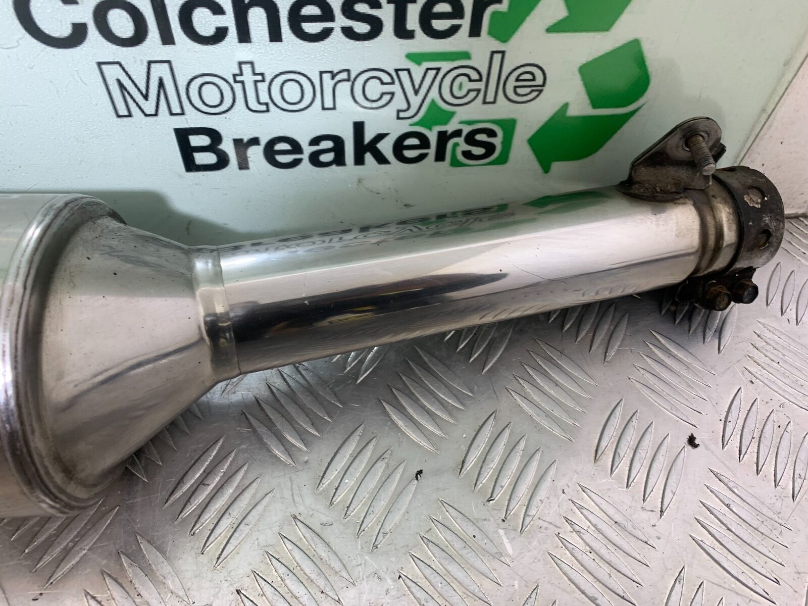 HONDA CBR1100 BLACKBIRD RIGHT SILENCER   YEAR 1999-2005 (CMB1103)