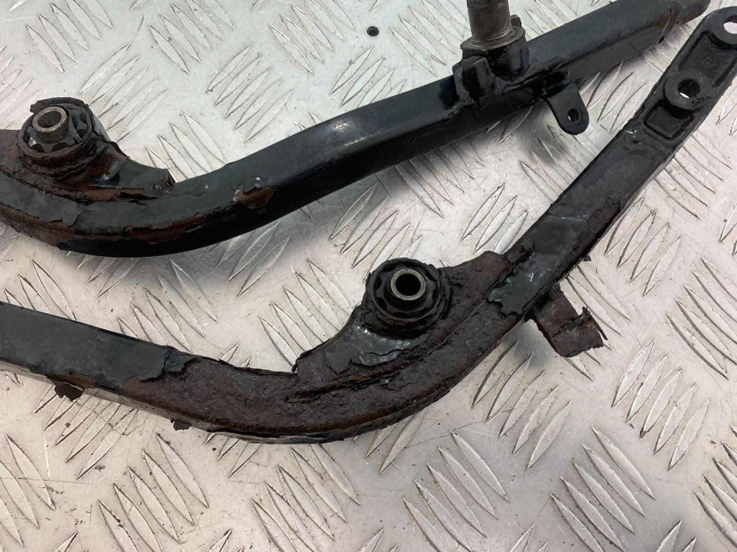 YAMAHA FJ1100 FJ 1100 FRAME RAILS  YEAR 1984-1985 (CMB1101)