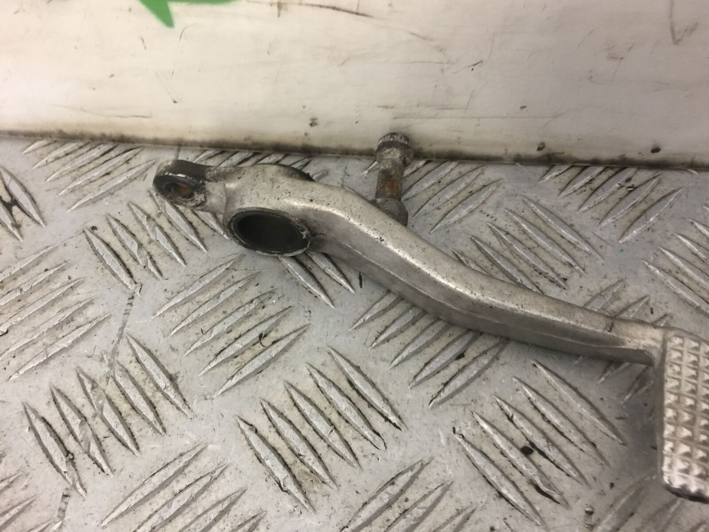 KAWASAKI ZX6R ZX6 J REAR BRAKE PEDAL  YEAR 2000  (STOCK 456)