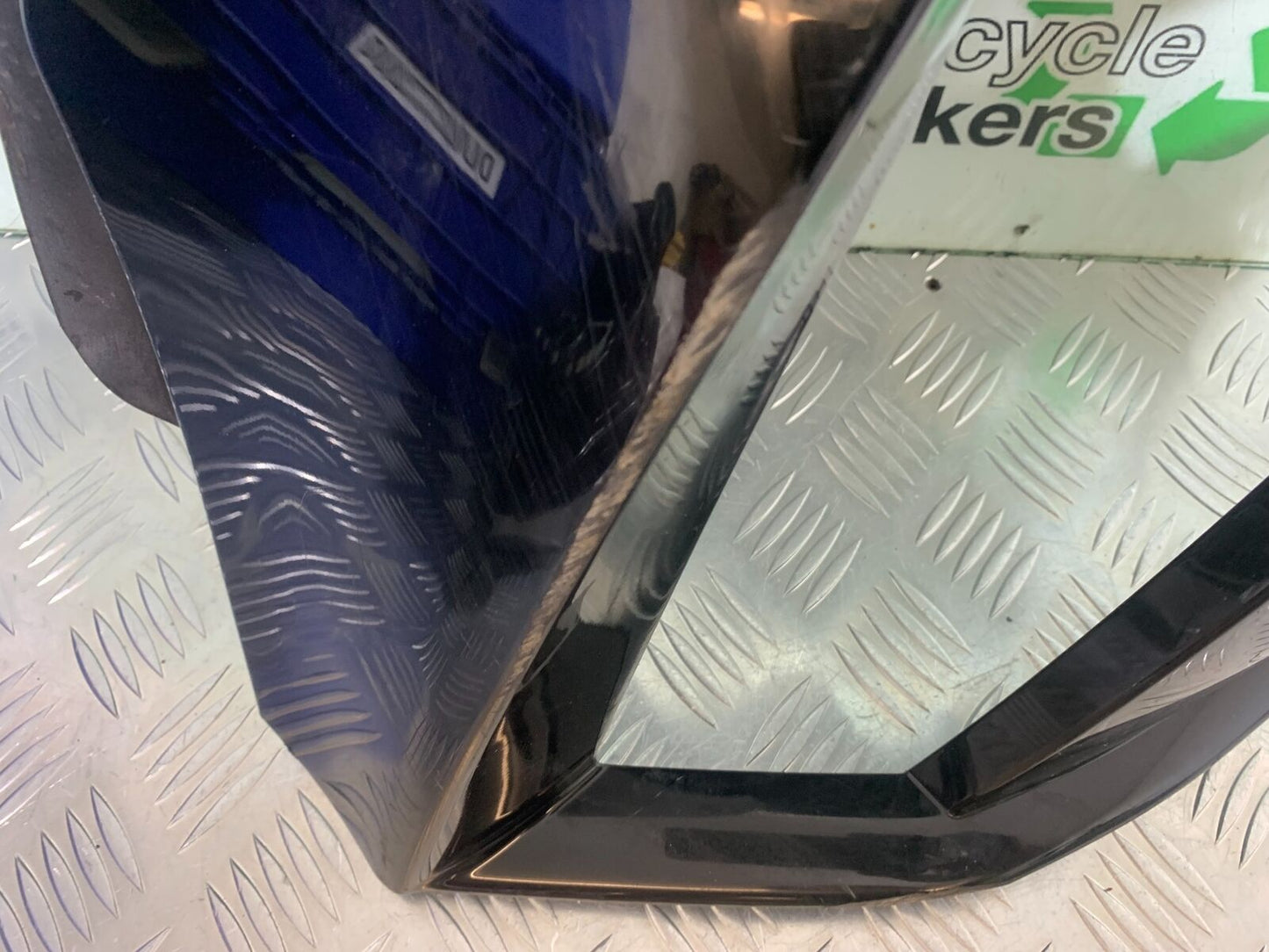KAWASAKI Z1000 Z 1000 SX RIGHT FAIRING PANEL  YEAR 2011-13 (CMB1000)