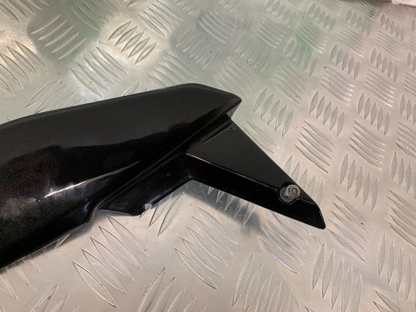 KAWASAKI Z1000 SX SIDE INFILL PANEL  YEAR 2011-16 (STOCK 942)