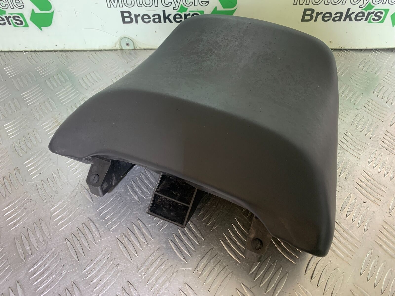 BMW R1100 RT R 1100 RT REAR SEAT   YEAR 1996-2001 (CMB1095)