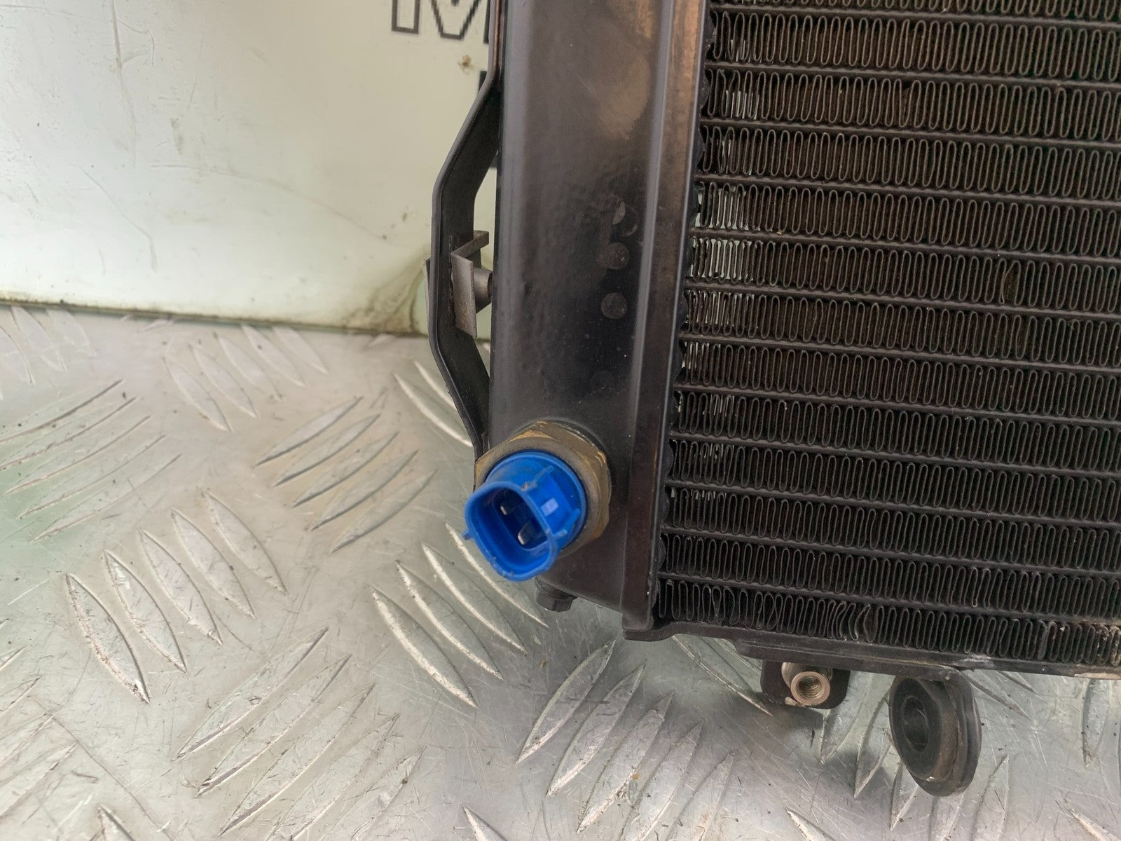 KTM 690 DUKE R LC4 RADIATOR YEAR 2012-2015  (CMB1180)