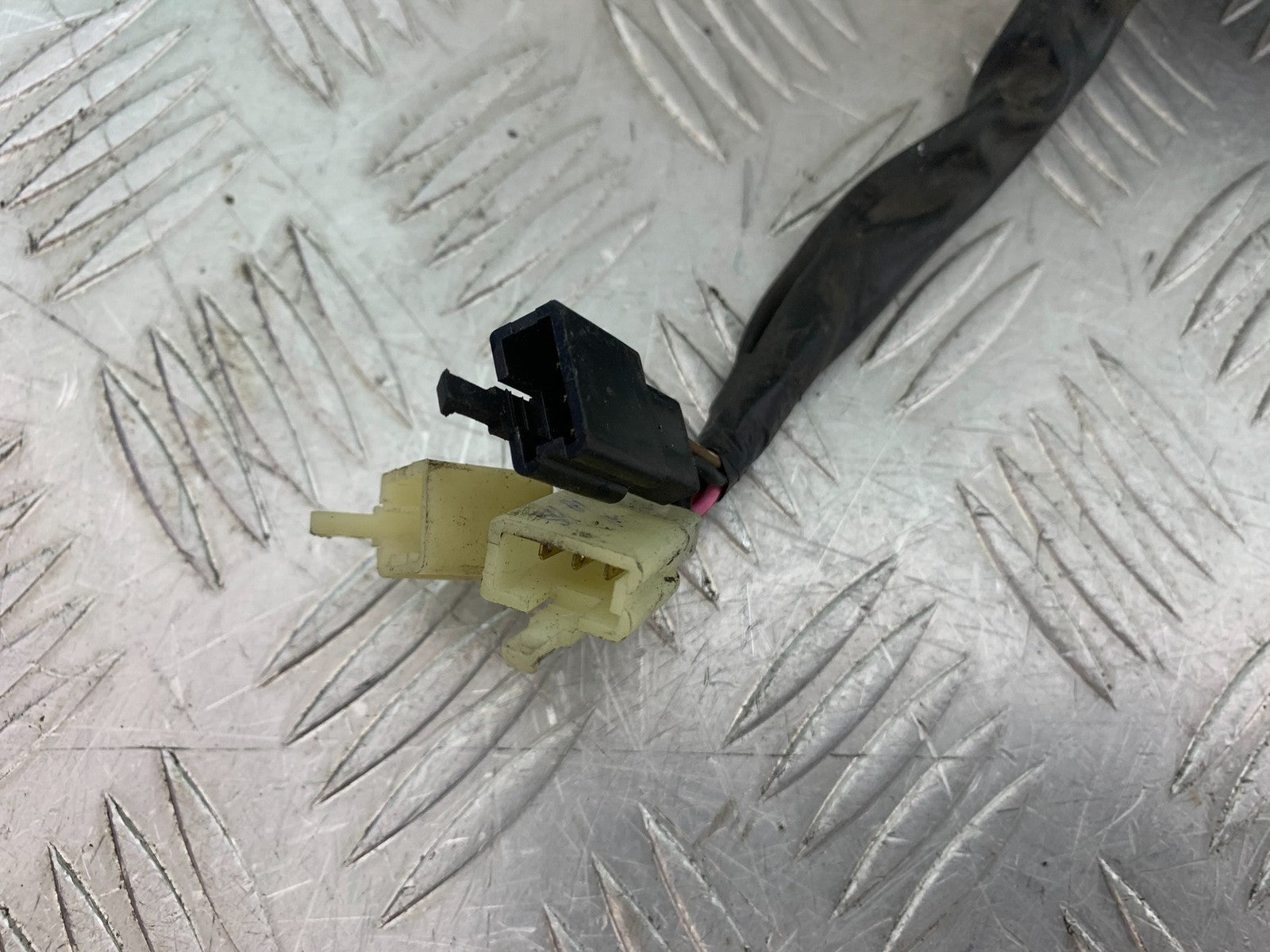 YAMAHA YZF-R125 YZF 125 LEFT SWITCH GEAR  YEAR 2019-2022 (CMB1263)