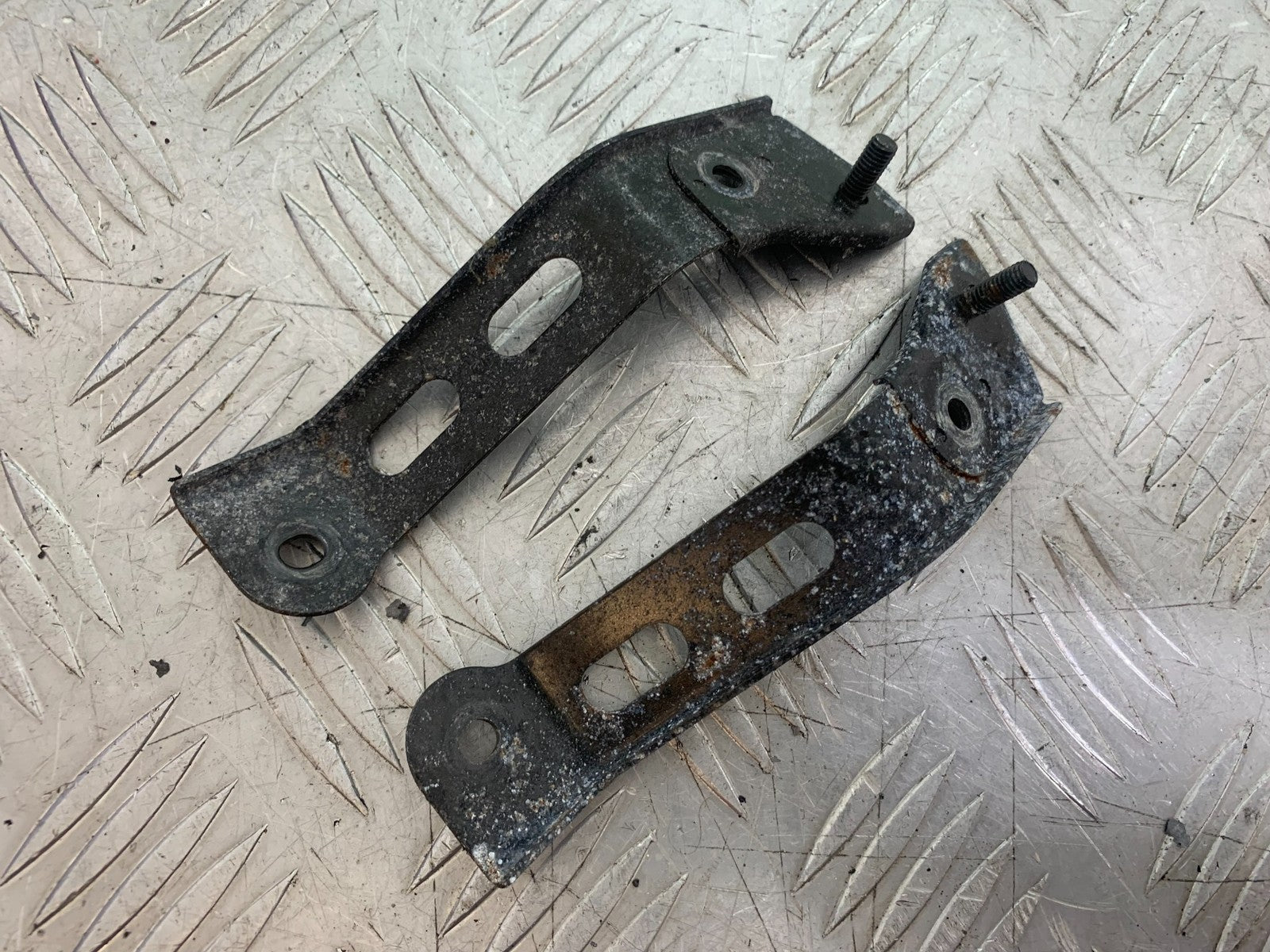 KAWASAKI ZX6R ZX6 F HEADLIGHT BRACKETS YEAR 1995-1997 (CMB1169)