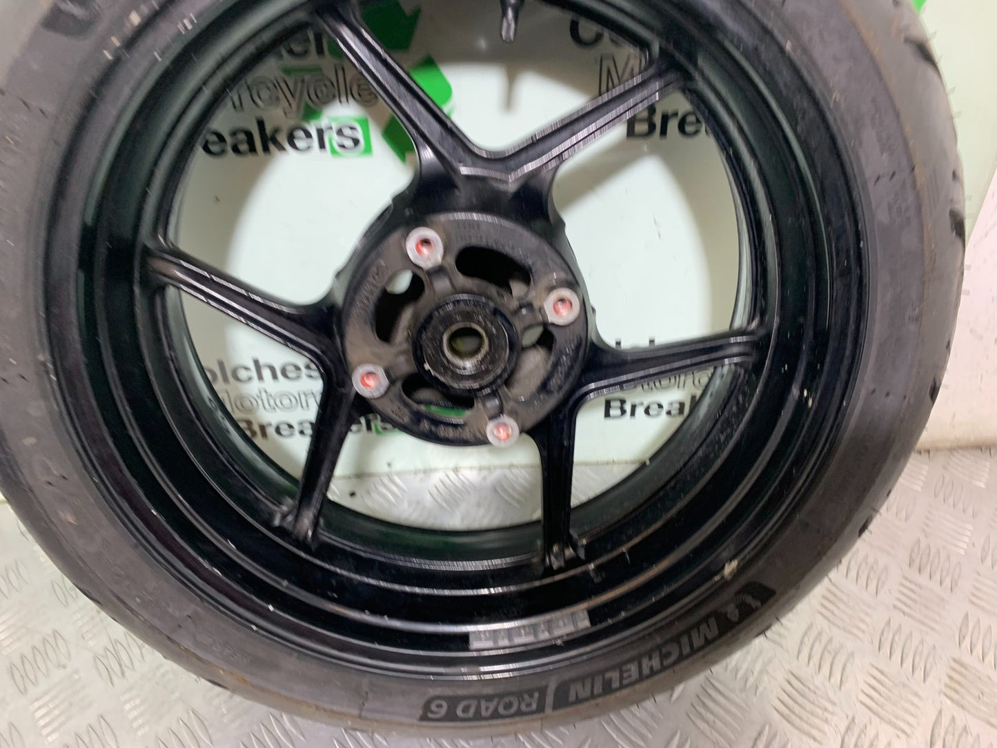 KAWASAKI ZX10R ZX10 R REAR WHEEL (NEW TYRE)  2008-2010 (CMB1301)