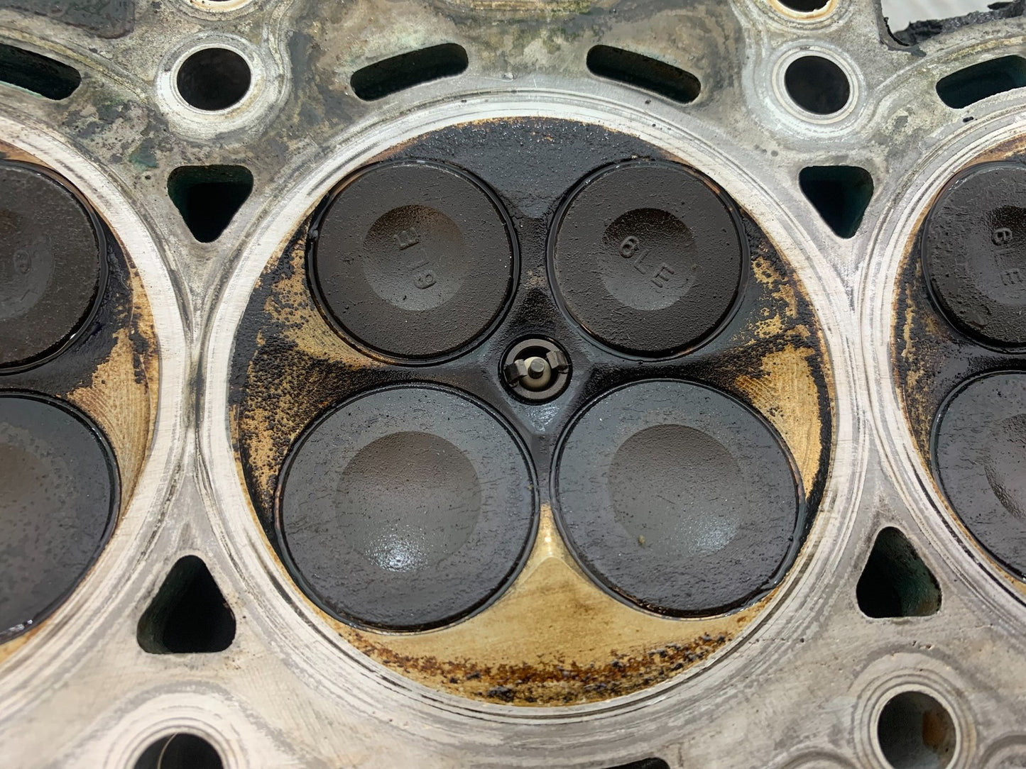 TRIUMPH 675 STREET TRIPLE CYLINDER HEAD AND CAMS   2013-2016 (CMB1186)