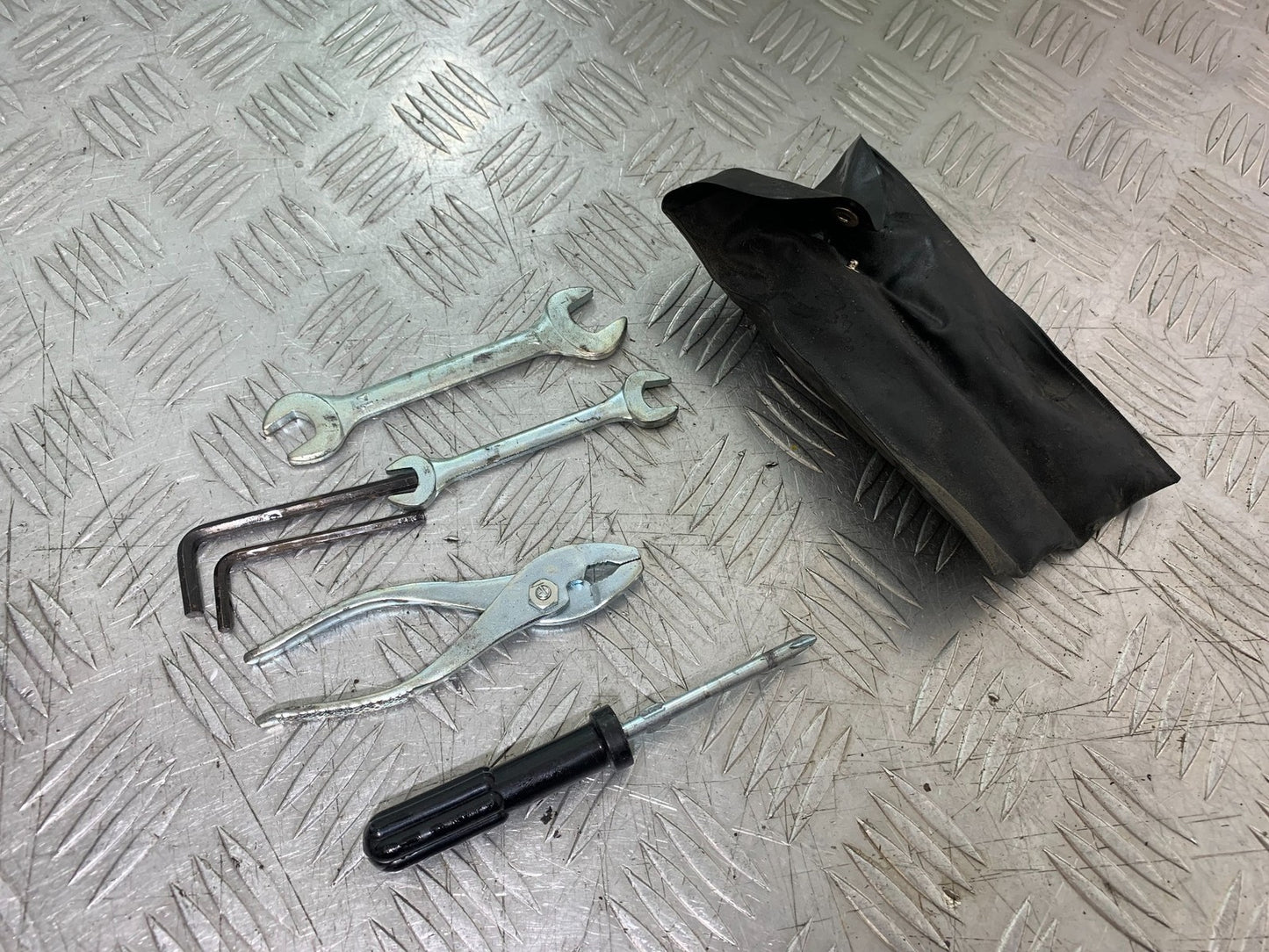 SUZUKI DL1000 V-STROM TOOL KIT YEAR 2014-2019 (CMB1325)