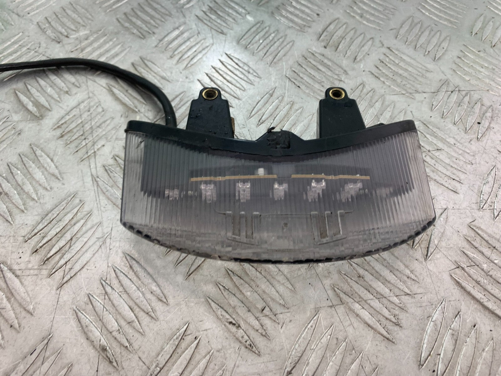 TRIUMPH SPEED TRIPLE R 1050 REAR LIGHT  2009 (CMB1183)