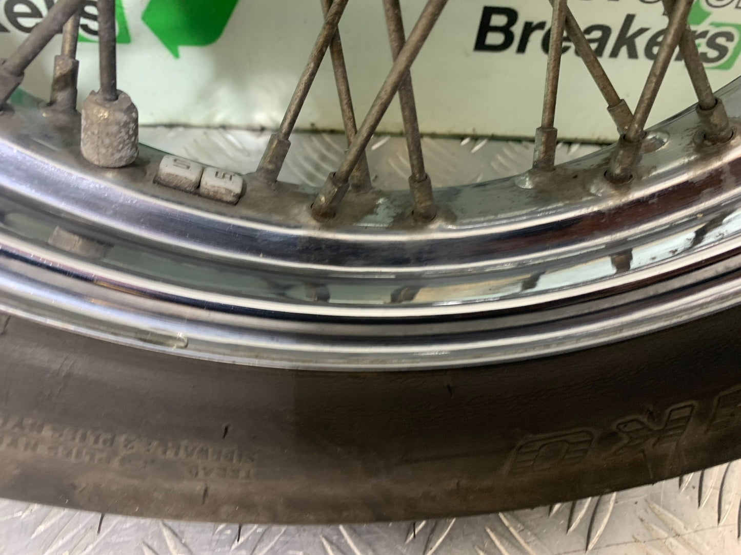 HONDA VT750 SHADOW FRONT WHEEL   YEAR 2003-2004 (CMB1265)