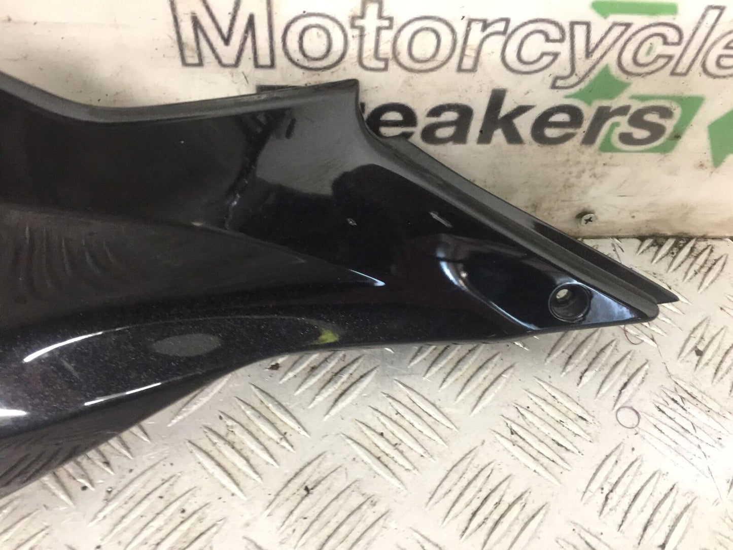 KAWASAKI NINJA 650 LEFT LOWER TANK PANEL YEAR 2021 (STOCK 805)
