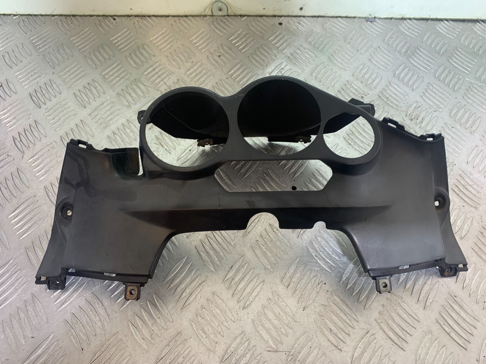 YAMAHA YZF600 YZF 600 THUNDERCAT CLOCKS SURROUND   1996-2003 (CMB1134)