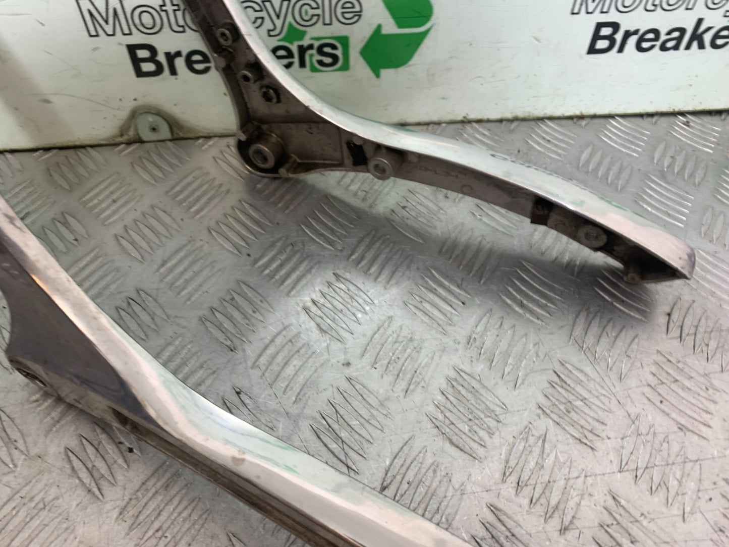 HONDA VT700 VT 700 SHADOW BACK REST  YEAR 1984-85 (CMB1328)