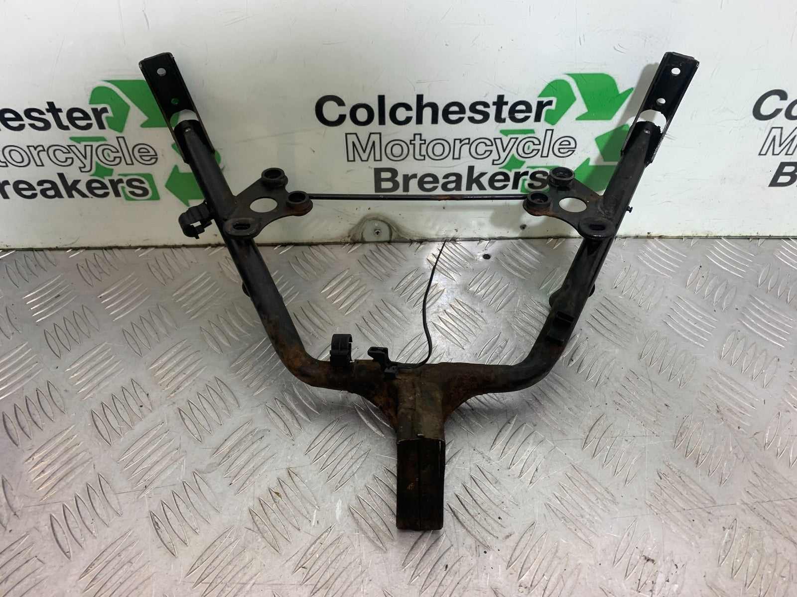 HONDA NT650 V DEAUVILLE FAIRING BRACKET YEAR 1999 (CMB1268)