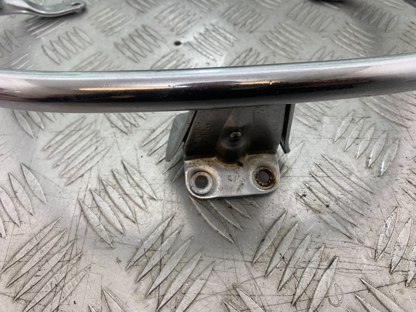 PIAGGIO VESPA GTS 125 GRAB RAIL  YEAR 2009-2014  (CMB1261)