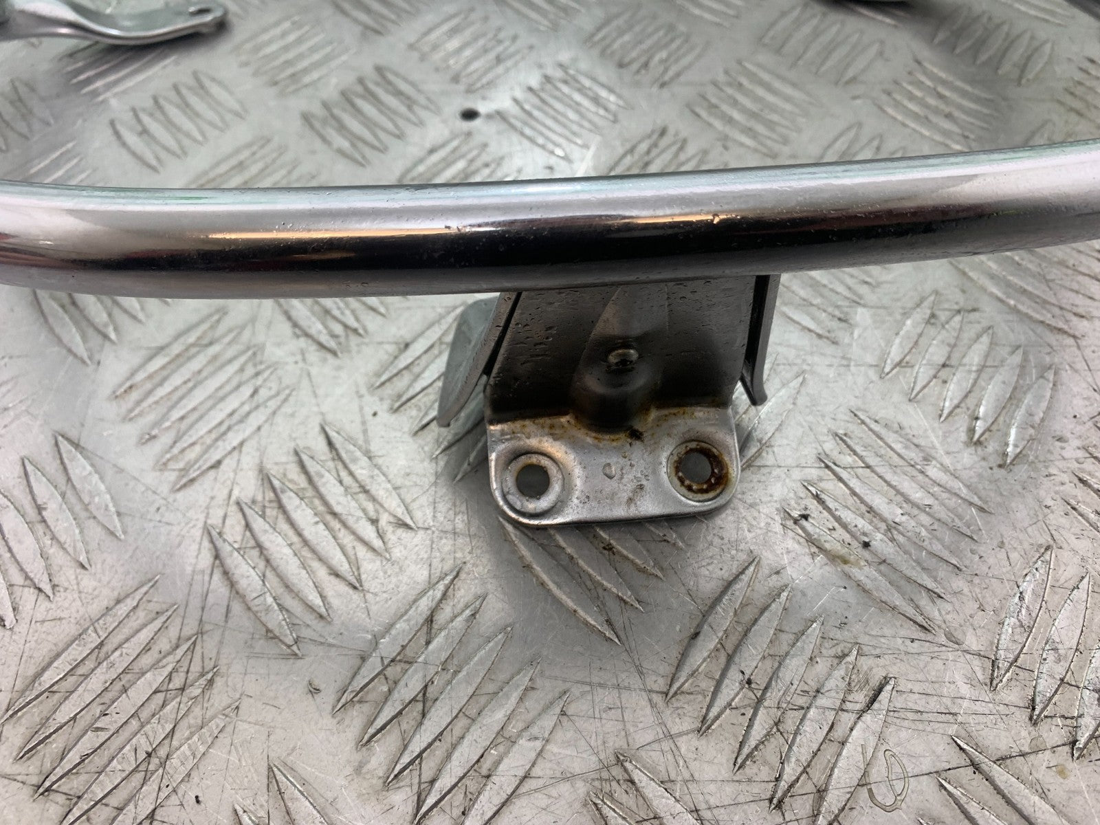 PIAGGIO VESPA GTS 125 GRAB RAIL  YEAR 2009-2014  (CMB1261)