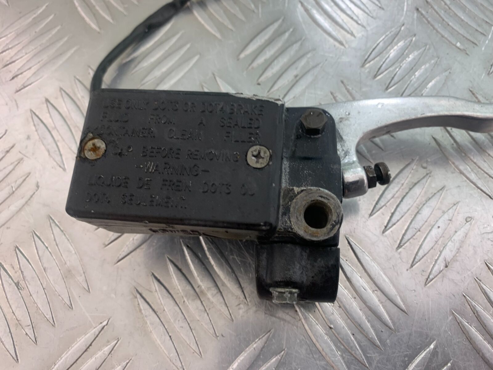 YAMAHA XV535 XV 535 VIRAGO FRONT BRAKE MASTER CYLINDER YEAR 1994-02 (CMB1044)
