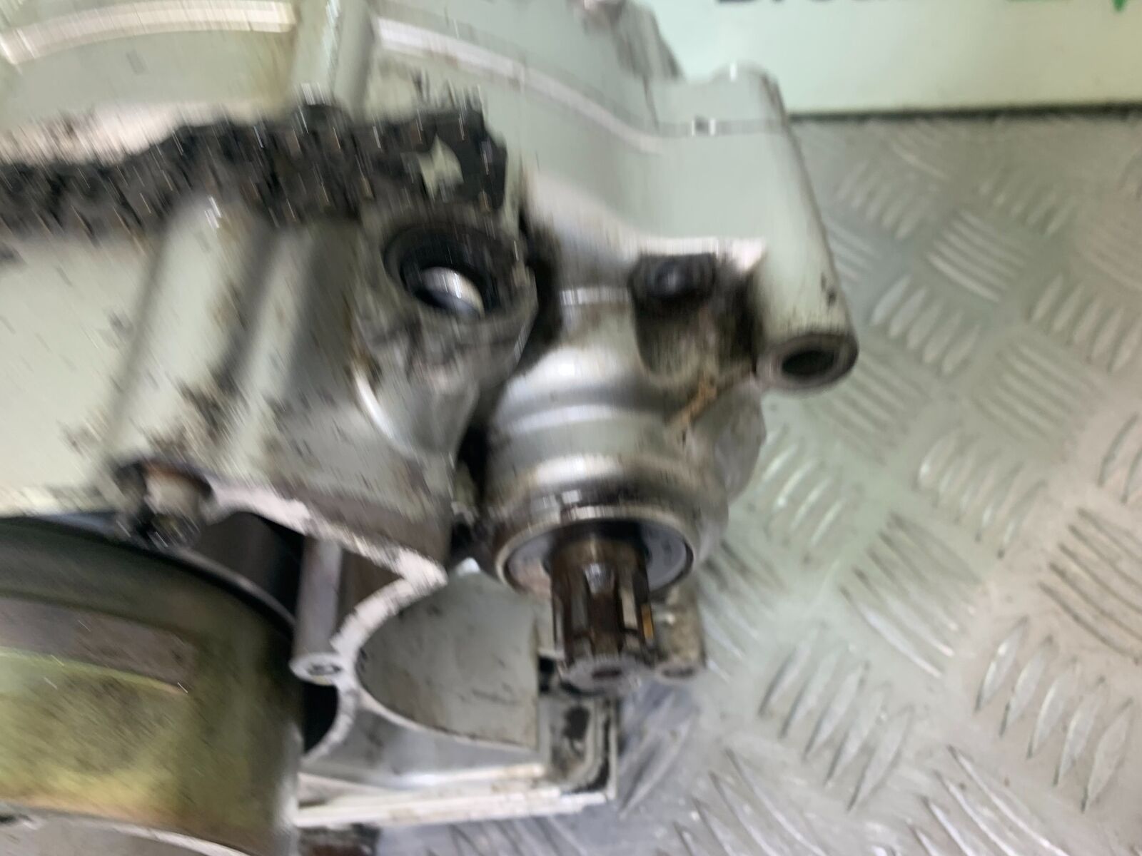 YAMAHA XT125 X XT 125 X ENGINE (BOTTOM END) 2005-2011 (CMB1097)