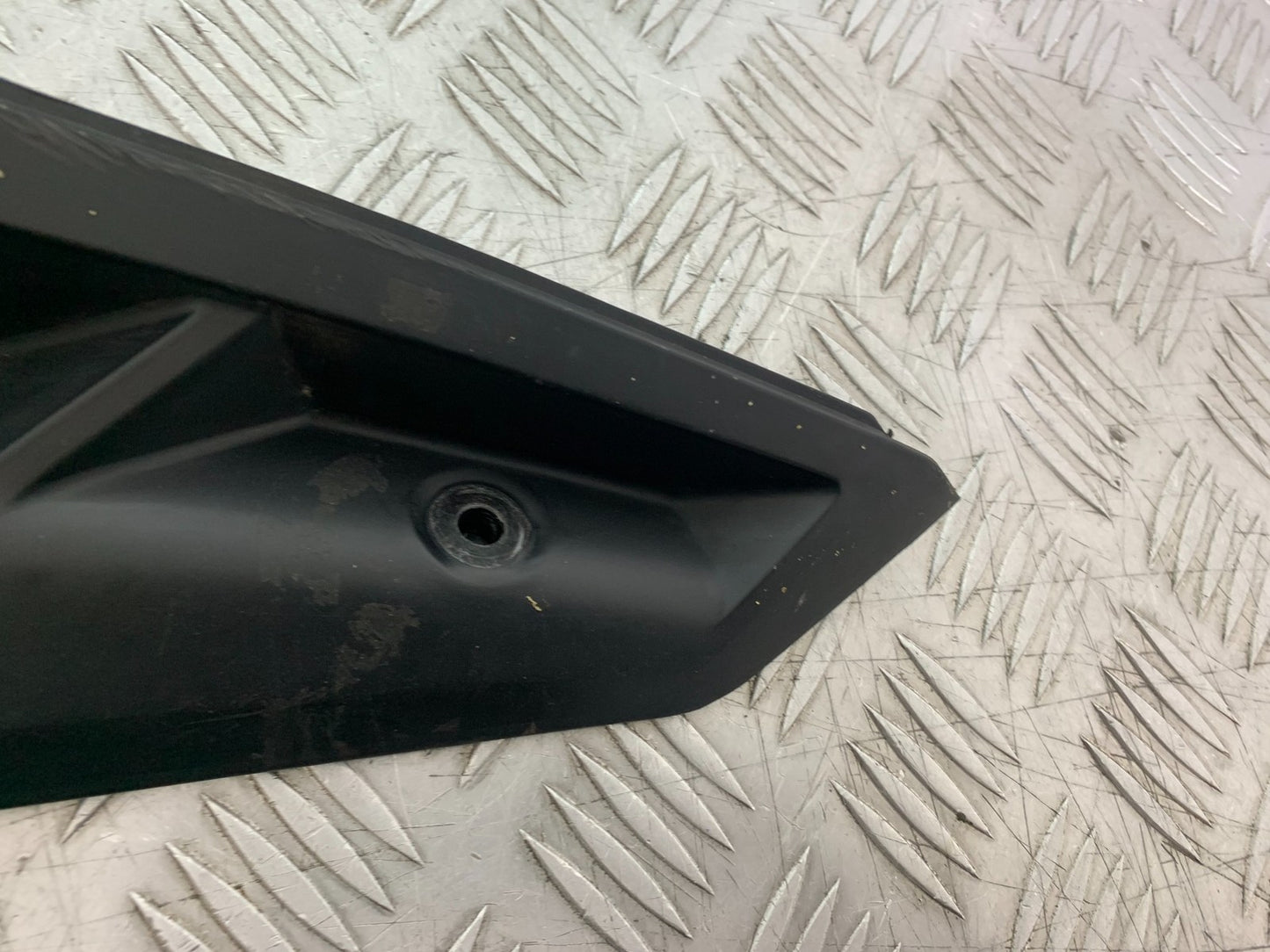 KTM DUKE 390 LEFT SEAT PANEL  YEAR 2017- 2023 (CMB1314)
