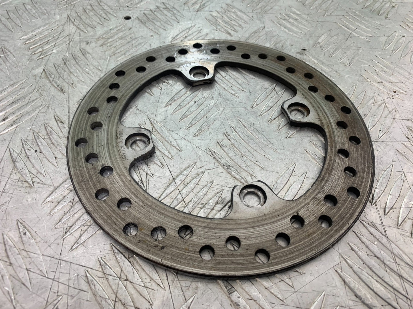 TRIUMPH 675 STREET TRIPLE R REAR BRAKE DISC  YEAR 2013 - 2016 (CMB1221)
