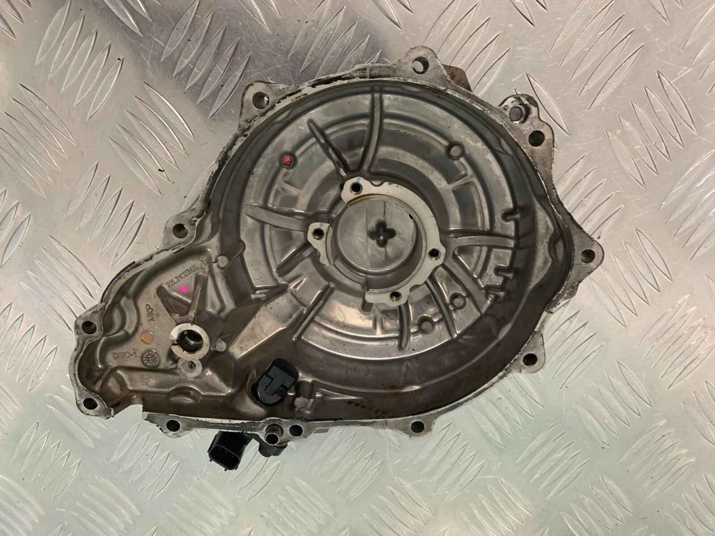 HONDA CB500 f CB500F ALTERNATOR COVER   YEAR 2022 (STOCK 951)