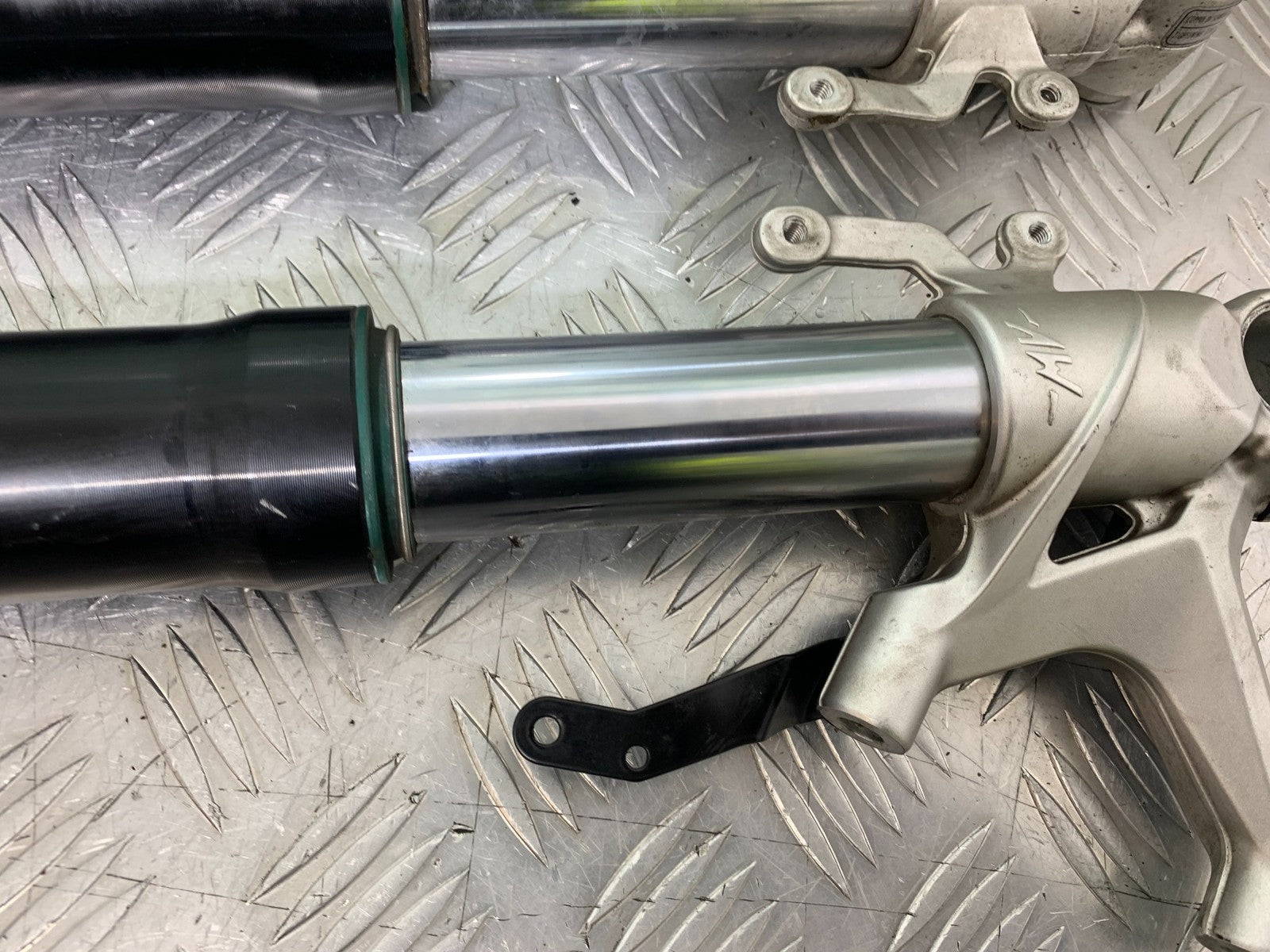 MV AGUSTA 800 F3 FORKS  YEAR 2017-2019 (CMB1227)