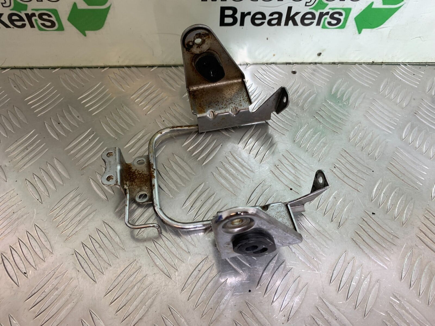 KAWASAKI ER5 ER 5 HEADLIGHT BRACKET  YEAR 1997-2007 (CMB1003)