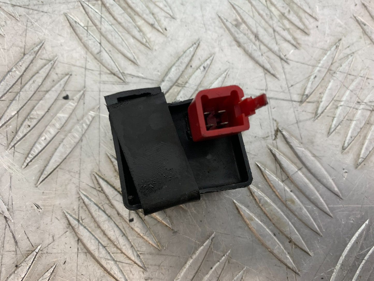 KAWASAKI ZZR1100 D PETROL PUMP RELAY   YEAR 1993-2001 (CMB1189)