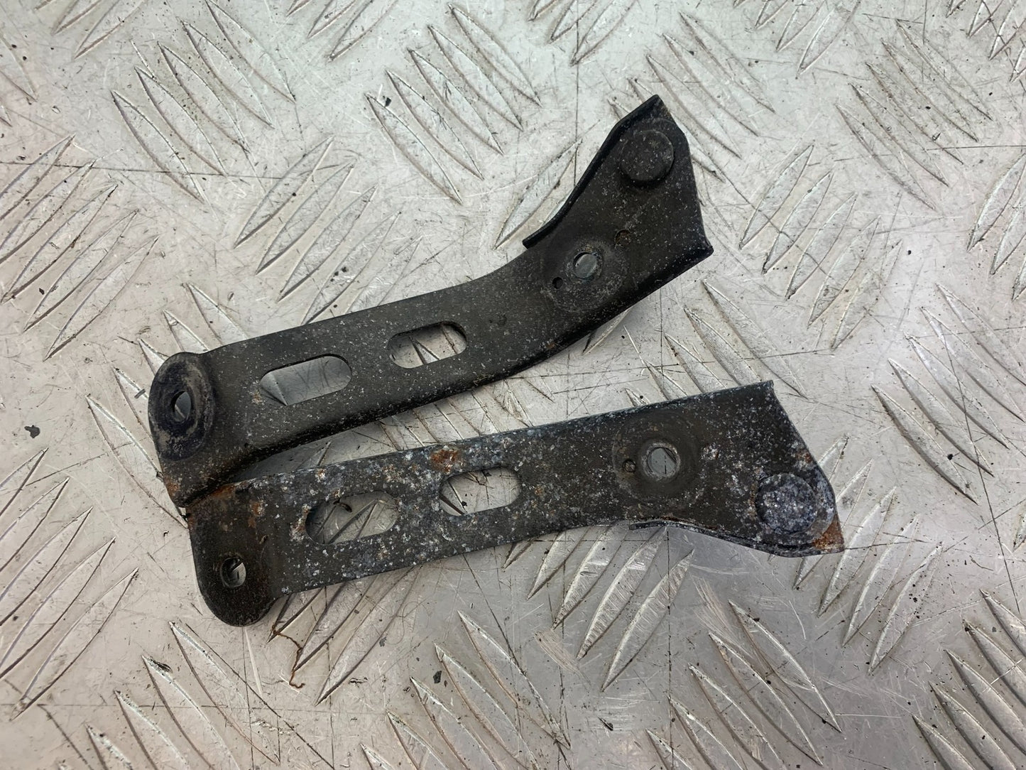 KAWASAKI ZX6R ZX6 F HEADLIGHT BRACKETS YEAR 1995-1997 (CMB1169)