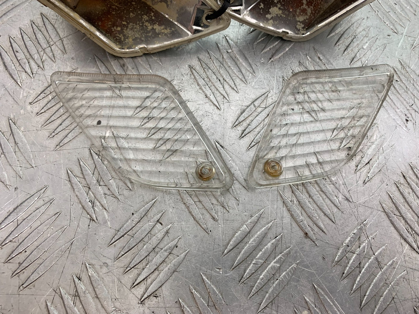 PIAGGIO VESPA GT125 L REAR INDICATORS  YEAR 2003 (CMB1300)