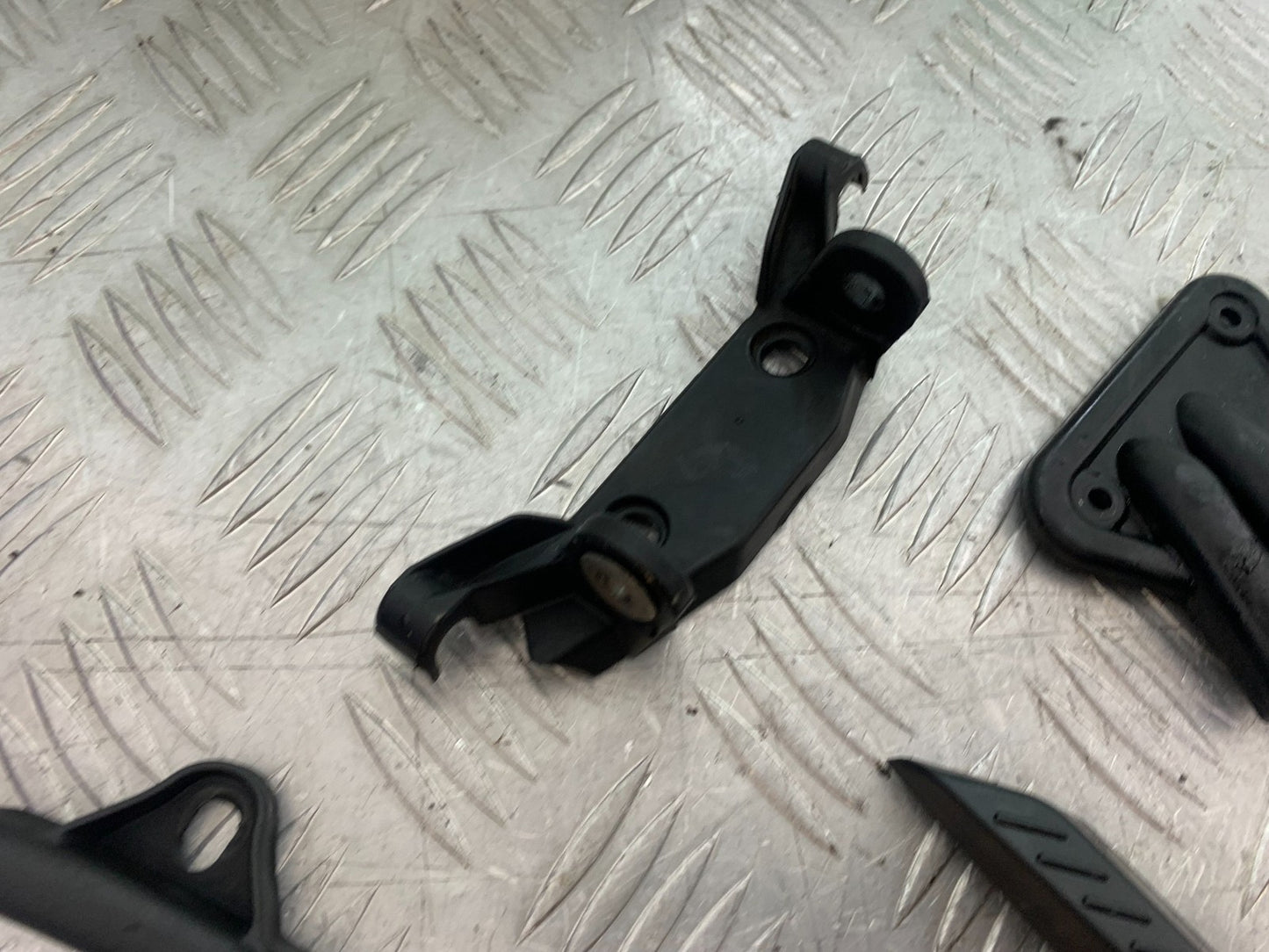 APRILIA SL750 SL 750 SHIVER INFILL COVERS   YEAR 2008-2016 (CMB1242)