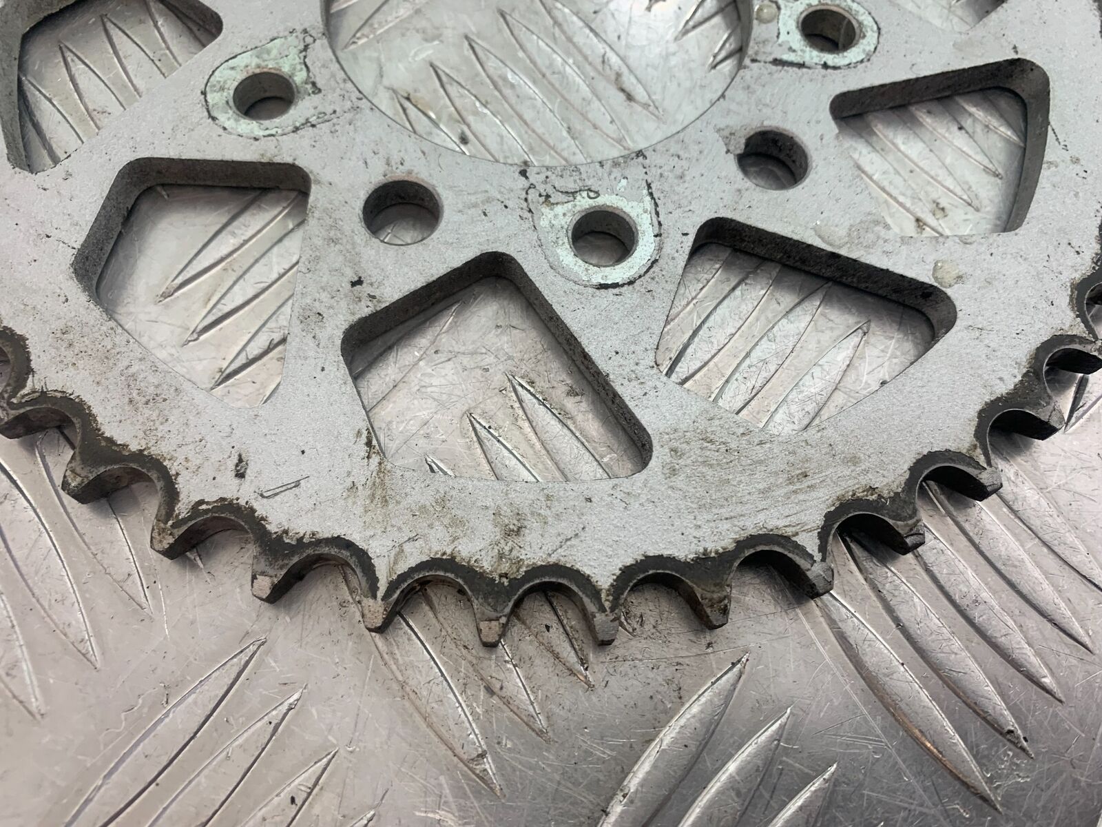 HONDA VFR400 VFR 400 NC21 REAR SPROCKET  YEAR 1986-87 (CMB1043)