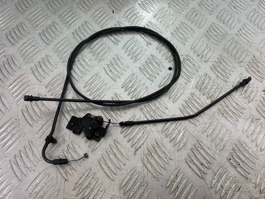 PIAGGIO VESPA GTS 125 CATCH AND CABLE  YEAR 2009-2014  (CMB1261)