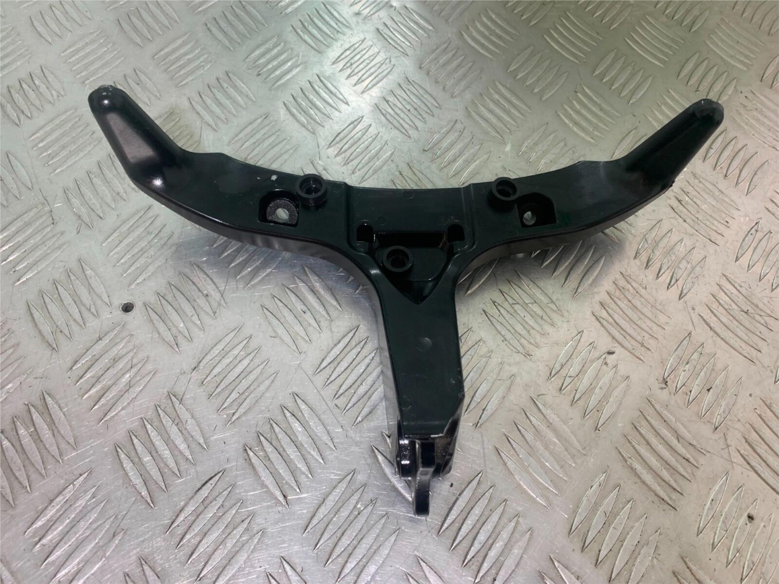 HONDA CBR600 CBR 600 RR FAIRING BRACKET  YEAR 2003-2004 CMB1086)