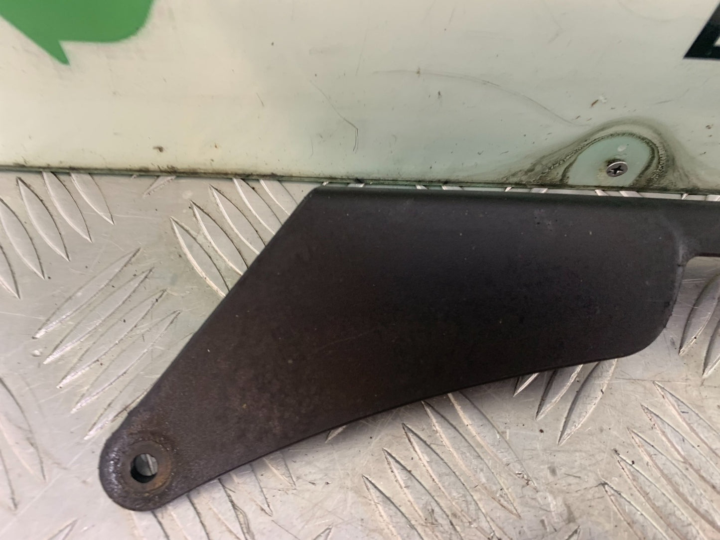 KAWASAKI ZX10R ZX10 R CHAIN GUARD  2008-2010 (CMB1206)