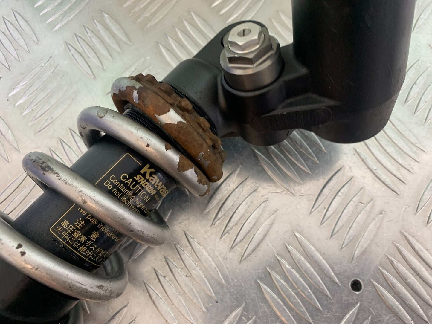 KAWASAKI ZX6R ZX6 R REAR SHOCK YEAR 2007 2008 (CMB1002)