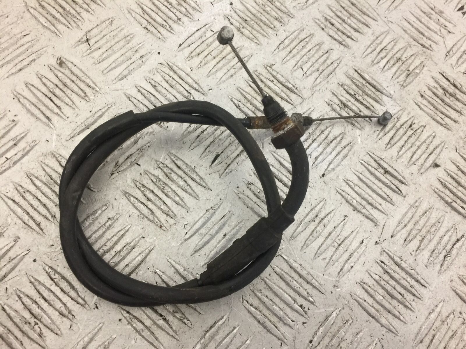 HONDA CBR125 CBR 125 THROTTLE CABLE  YEAR 2004-06  (STOCK 688)