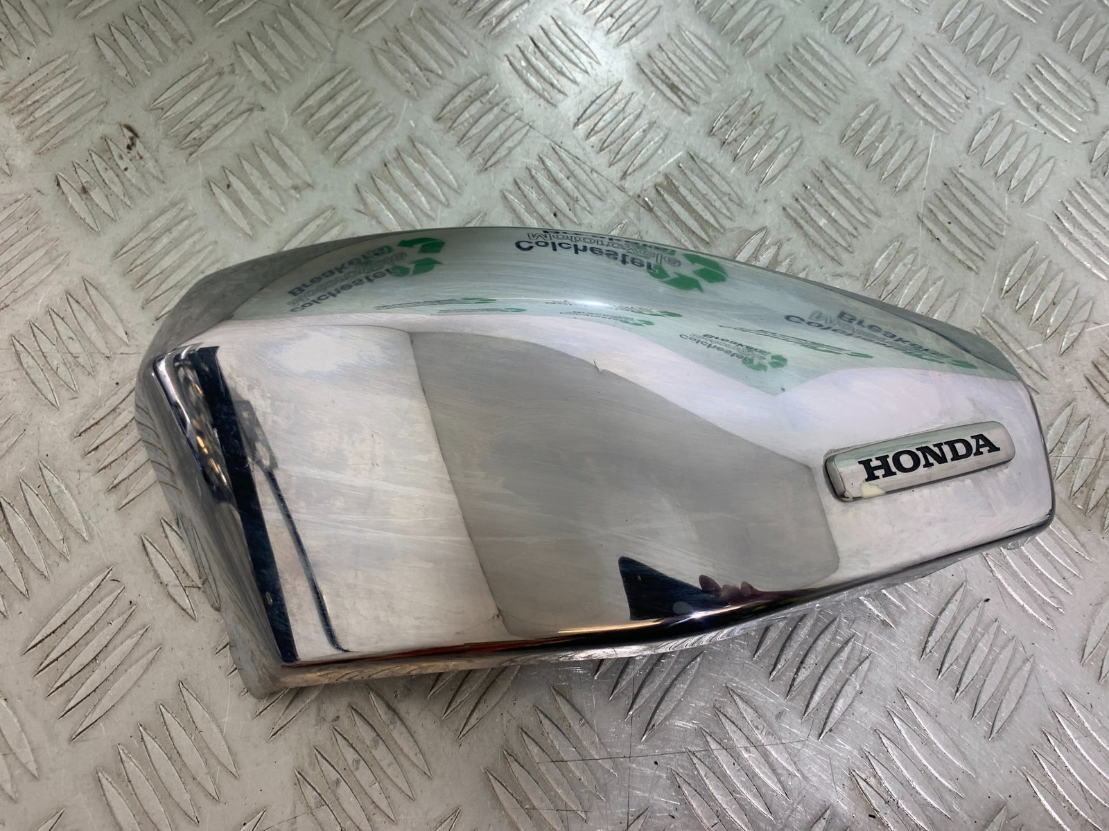 HONDA VTX1300 S-6  LEFT SEAT PANEL   YEAR 2004-09 (CMB1159)