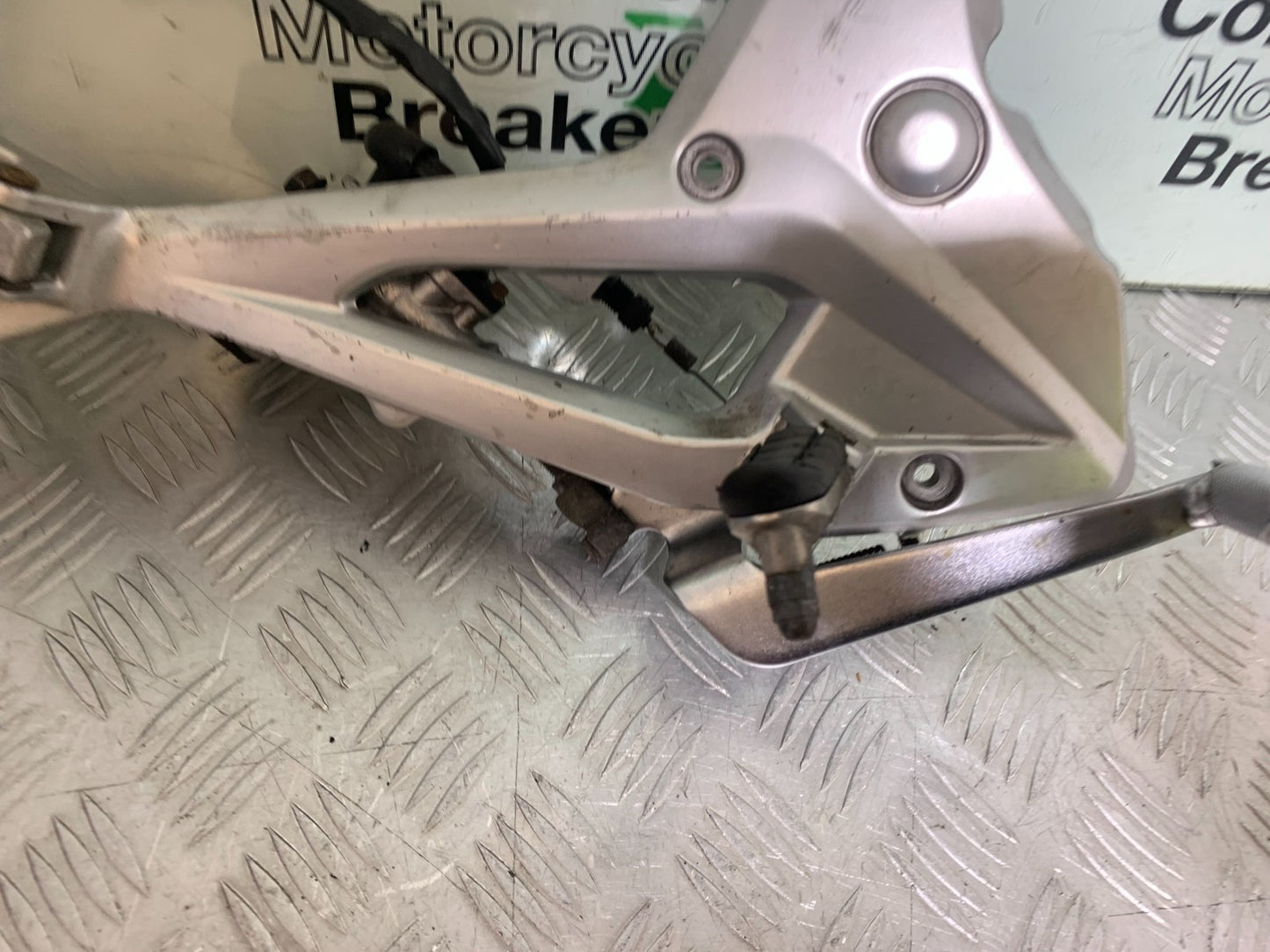 HONDA NC750 NC 750 X FRONT RIGHT HANGER AND PEGS YEAR 2019 (CMB1223)