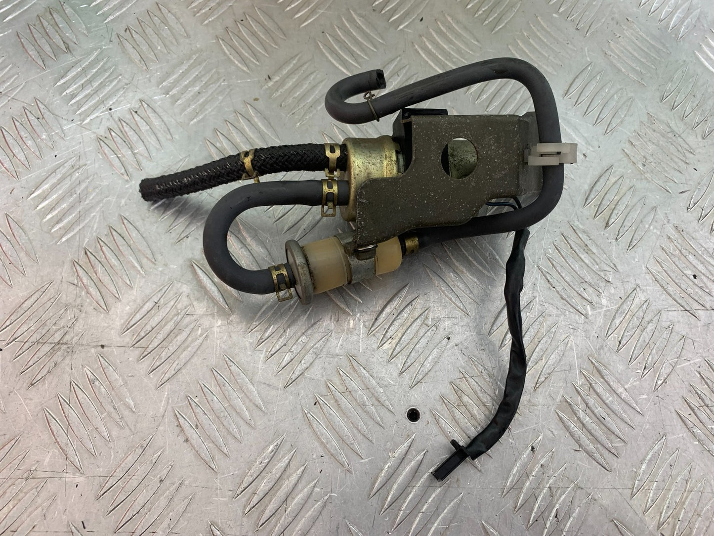 YAMAHA XJ600 XJ 600 DIVERSION PETROL PUMP  1998-2000 (CMB1191)