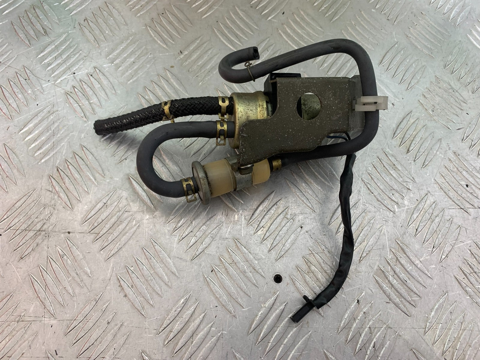YAMAHA XJ600 XJ 600 DIVERSION PETROL PUMP  1998-2000 (CMB1191)