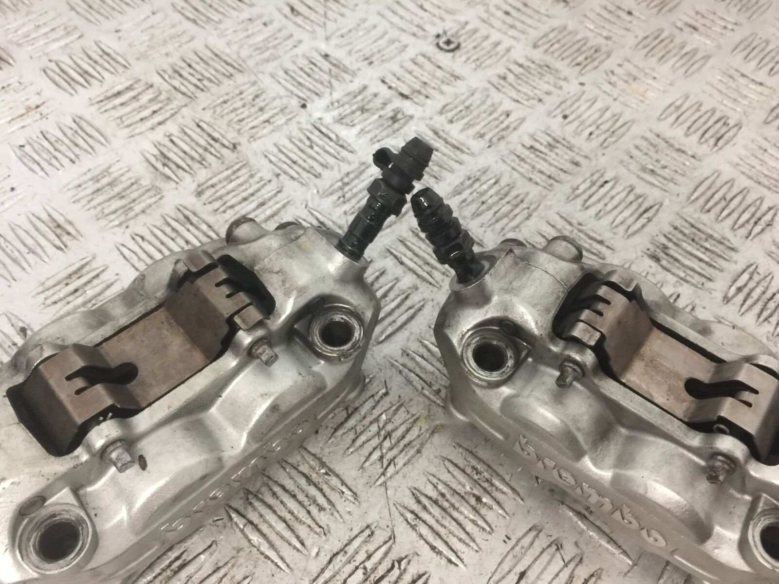 DUCATI 696 MONSTER FRONT BRAKE CALIPERS  YEAR 2008 (STOCK 768)