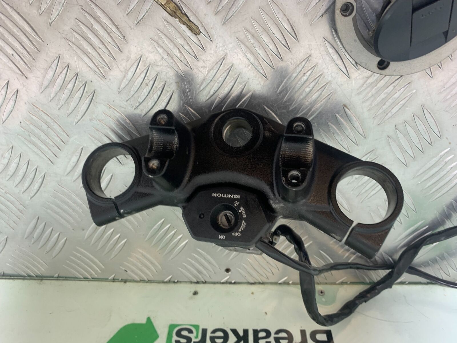 SUZUKI DL 650 V-STROM ECU LOCKS KEY YEAR 2016 (STOCK 996)